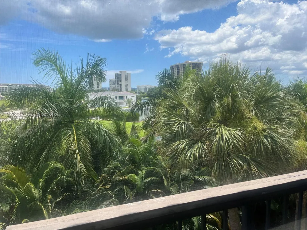 3050 Presidential Way #403 West Palm Beach, FL 33401