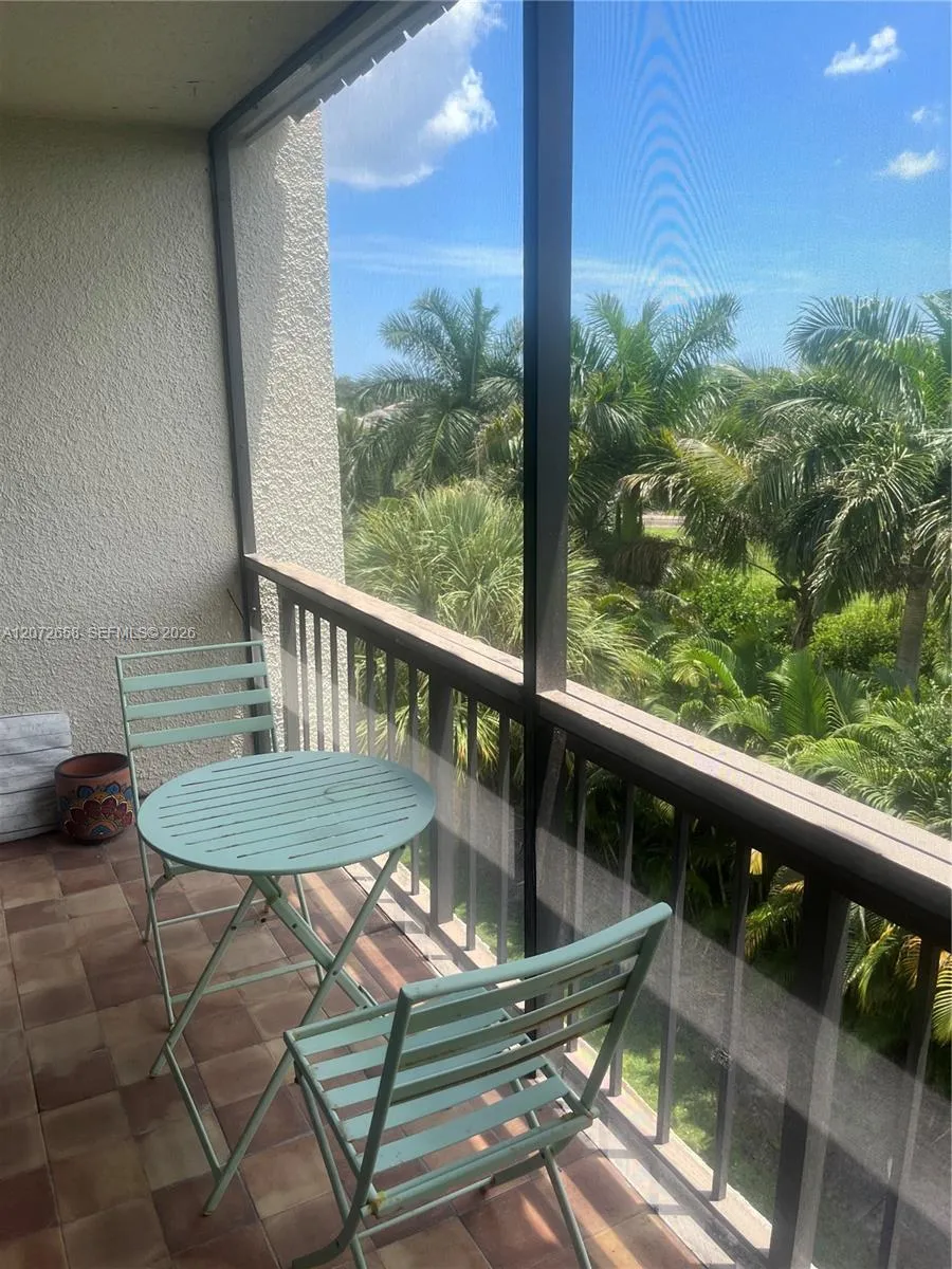 3050 Presidential Way #403 West Palm Beach, FL 33401