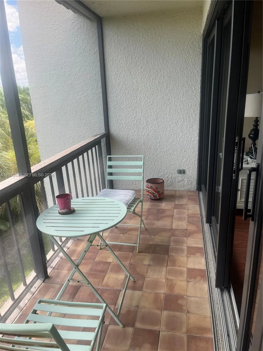 3050 Presidential Way #403 West Palm Beach, FL 33401