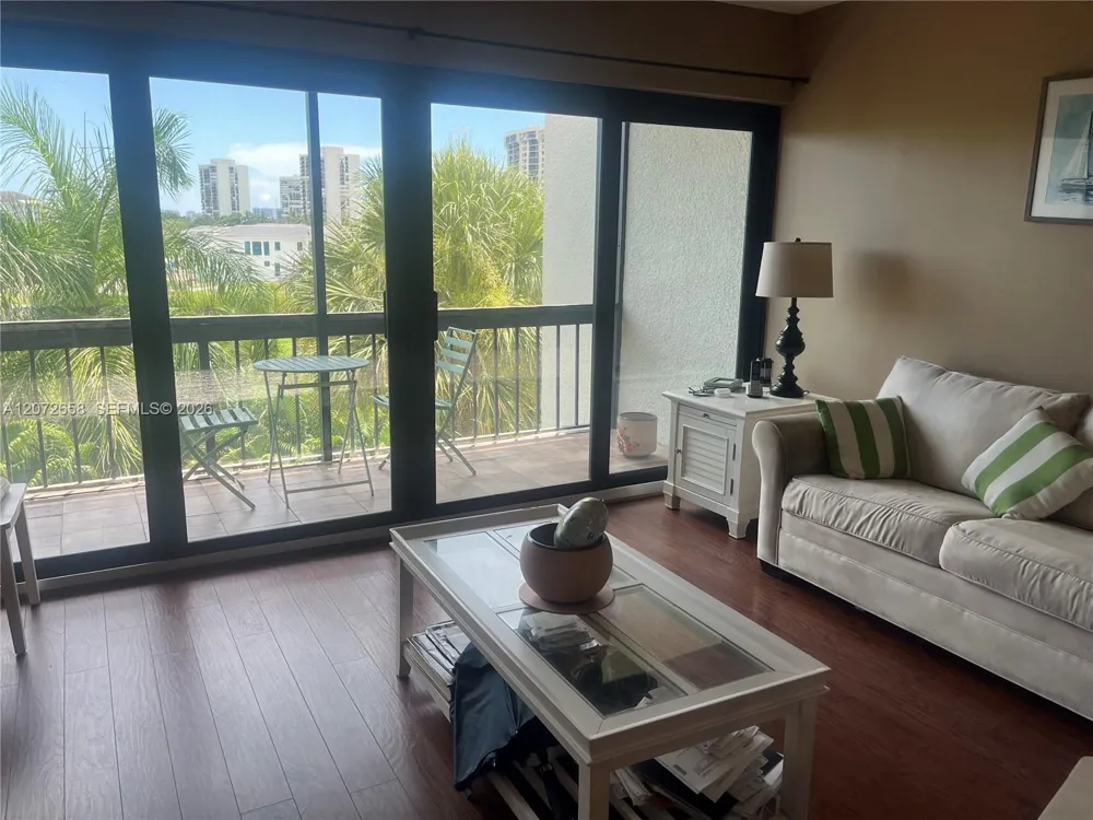3050 Presidential Way #403 West Palm Beach, FL 33401