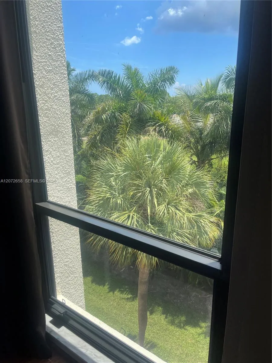 3050 Presidential Way #403 West Palm Beach, FL 33401