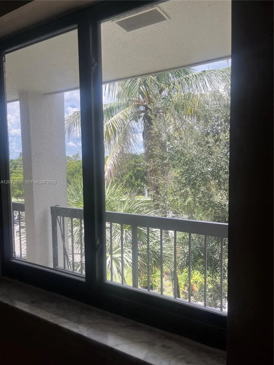 3050 Presidential Way #403 West Palm Beach, FL 33401
