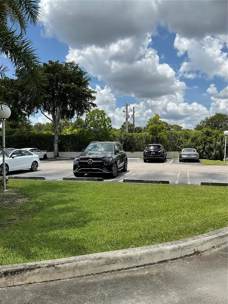 3050 Presidential Way #403 West Palm Beach, FL 33401