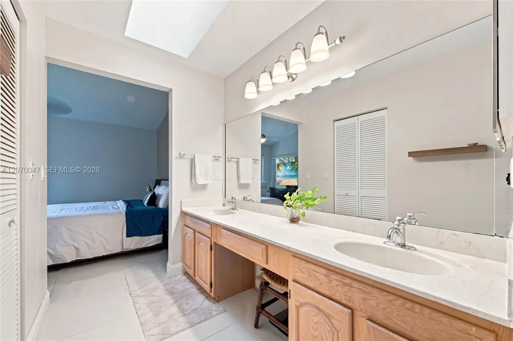 10852 Cypress Glen Dr Coral Springs, FL 33071