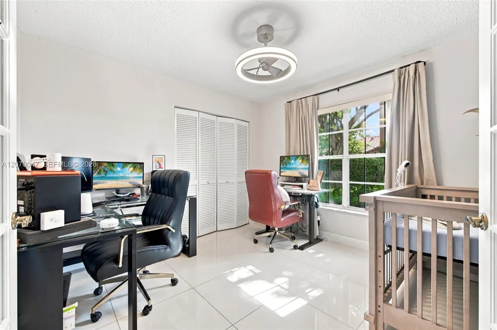 10852 Cypress Glen Dr Coral Springs, FL 33071