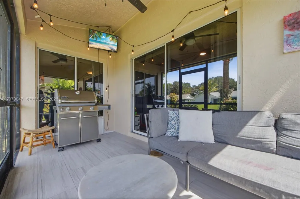 10852 Cypress Glen Dr Coral Springs, FL 33071