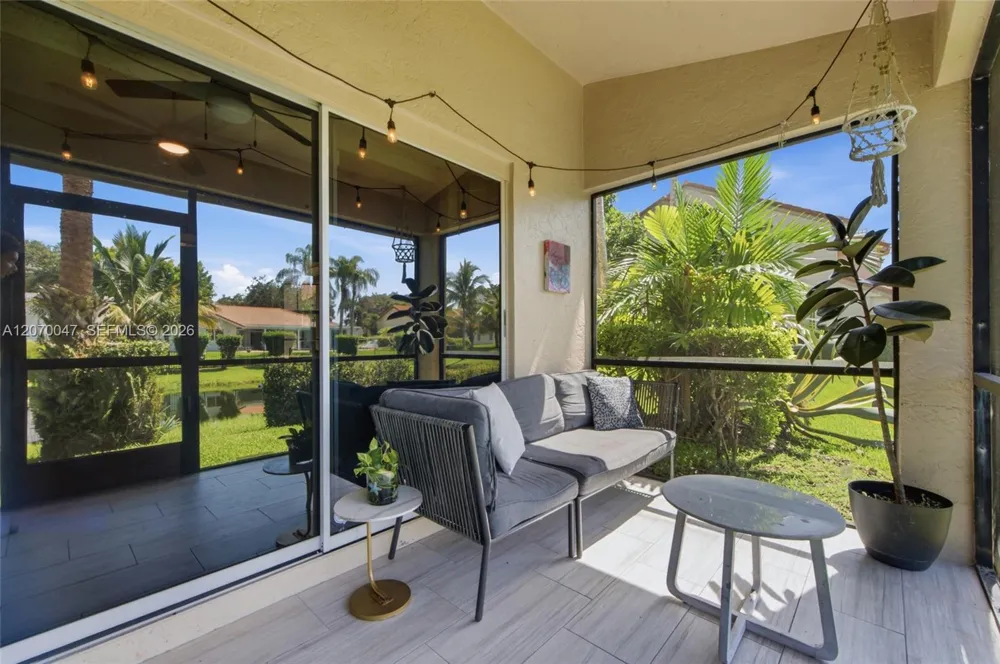 10852 Cypress Glen Dr Coral Springs, FL 33071