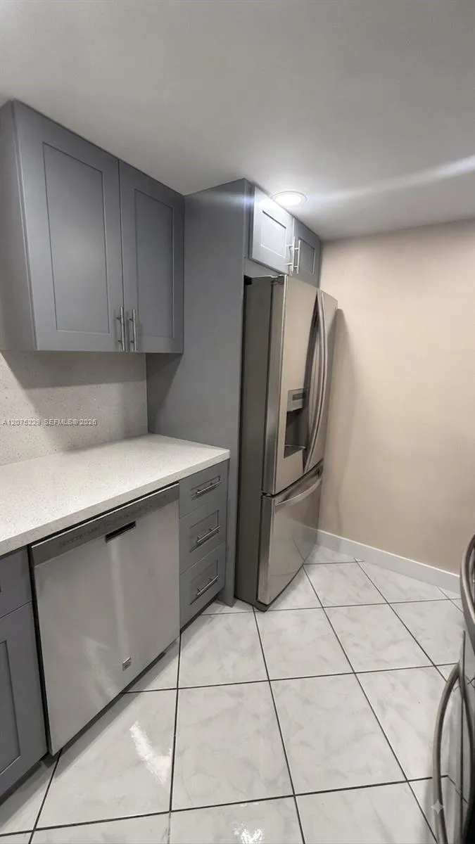 245 NE 191st St #3012 Miami, FL 33179