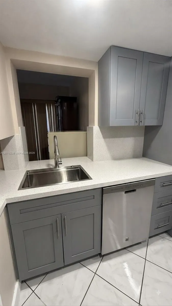 245 NE 191st St #3012 Miami, FL 33179