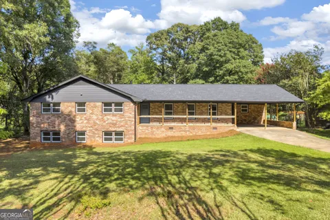 140 Benjamin DR