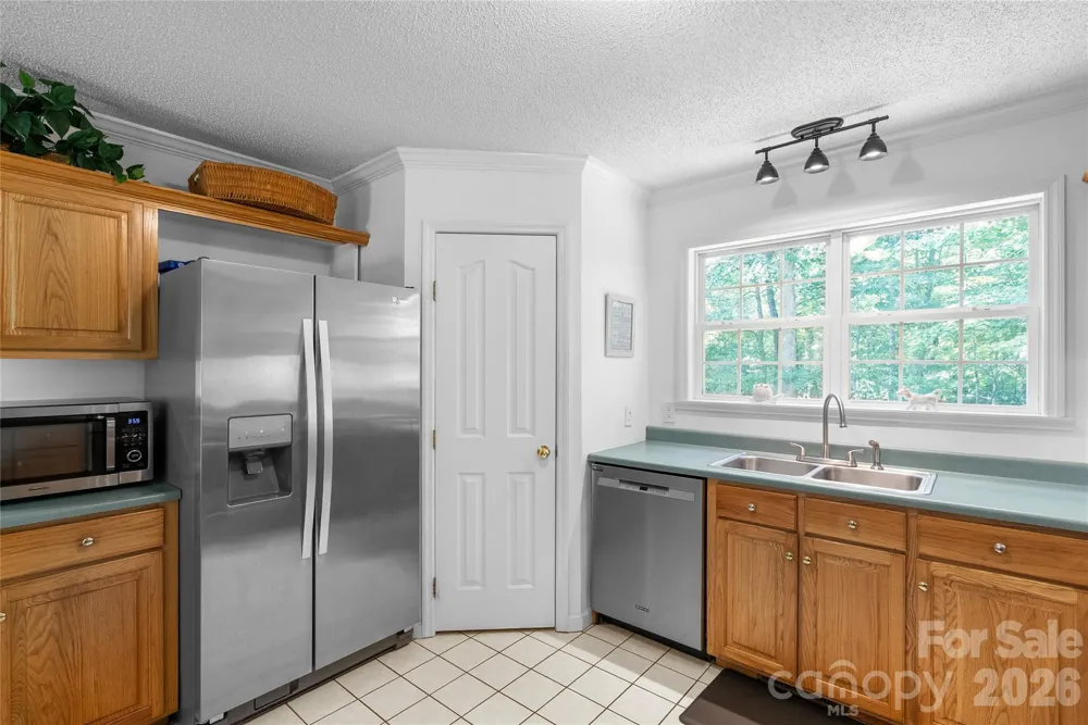 2230 Walnut Hollow Road Brevard, NC 28712