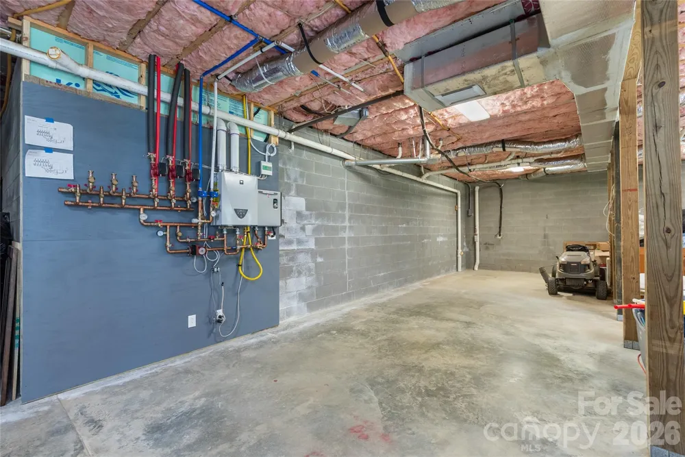 2230 Walnut Hollow Road Brevard, NC 28712