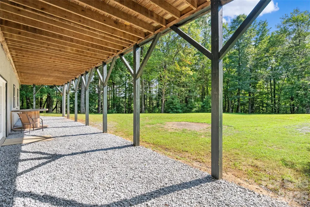 2230 Walnut Hollow Road Brevard, NC 28712