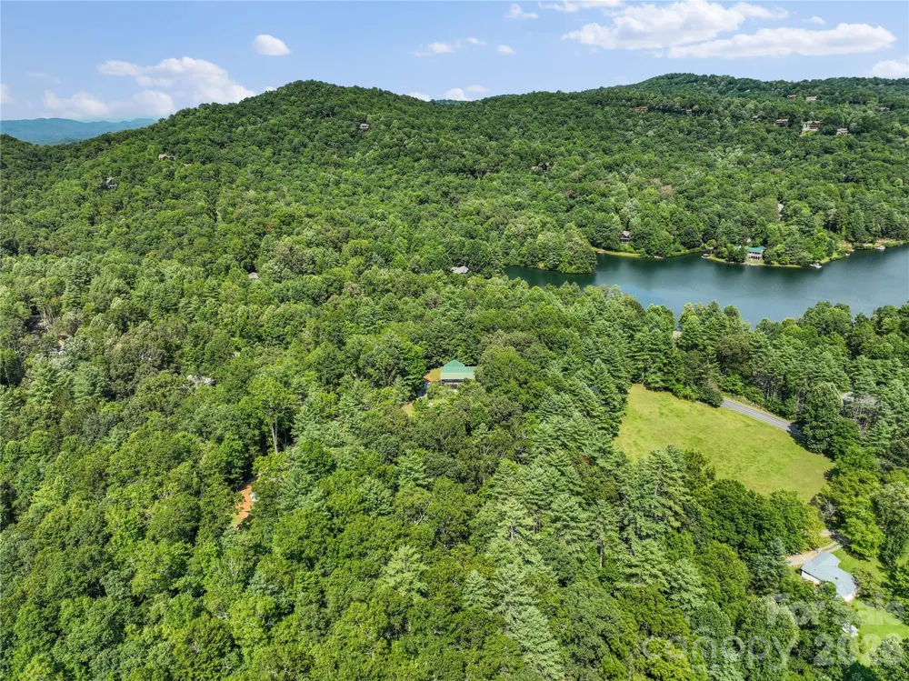 2230 Walnut Hollow Road Brevard, NC 28712