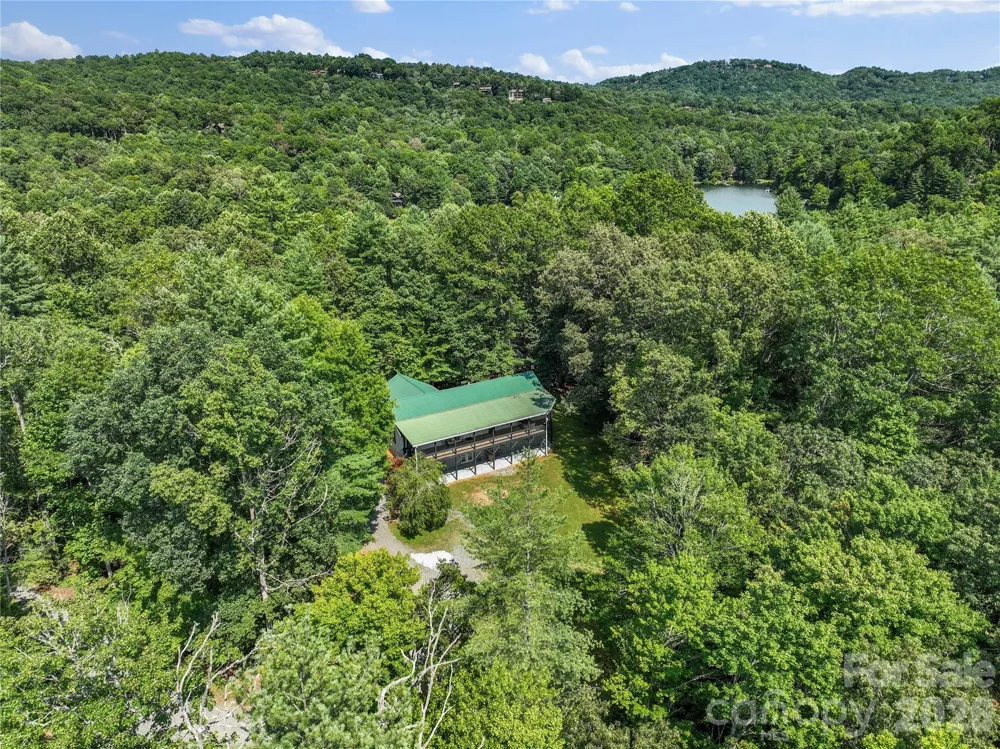 2230 Walnut Hollow Road Brevard, NC 28712