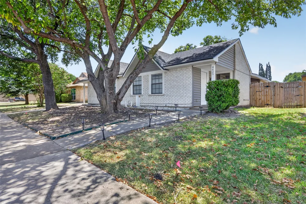 4625 Chapman Street The Colony, TX 75056