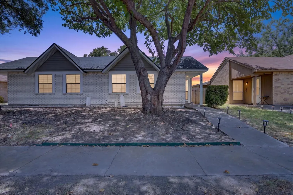 4625 Chapman Street The Colony, TX 75056