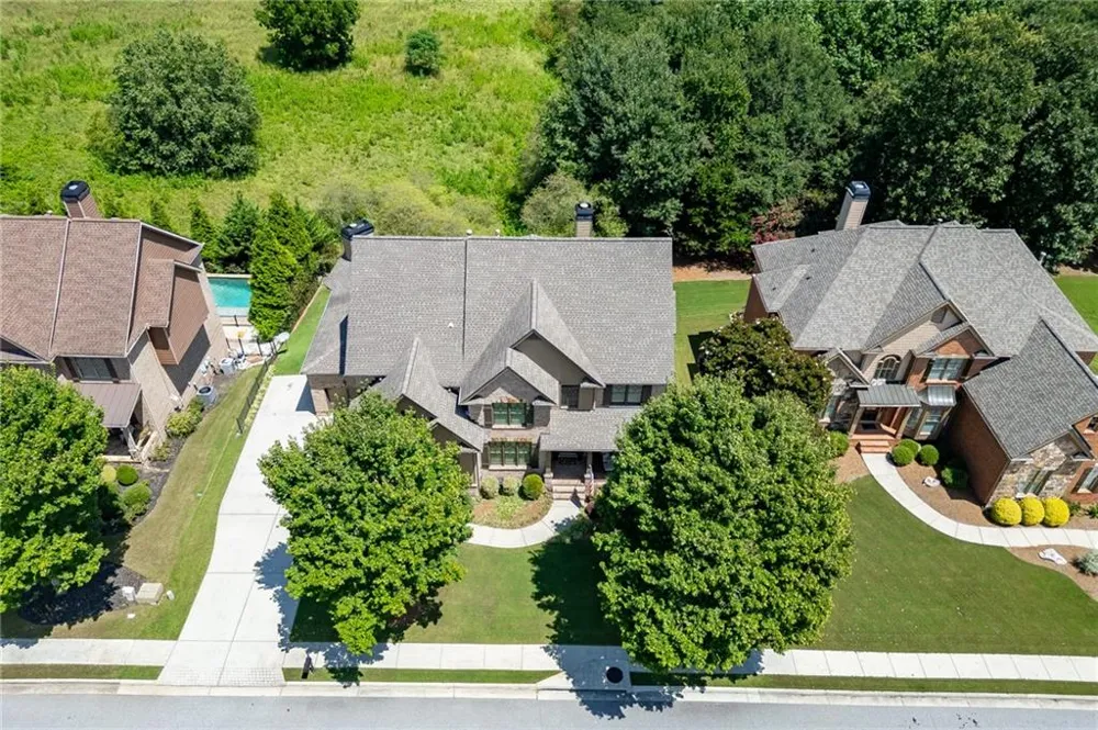 2461 Hopehaven Way Hoschton, GA 30548
