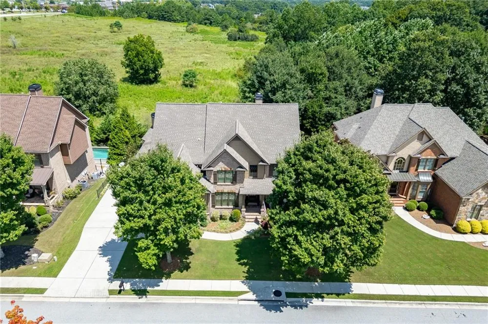 2461 Hopehaven Way Hoschton, GA 30548