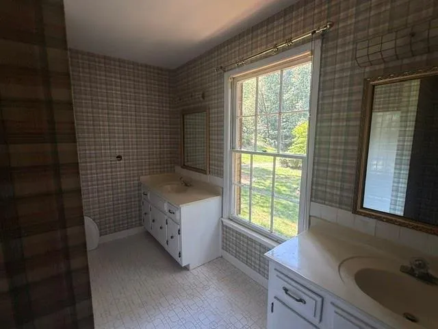 215 River Pass Trail Sandy Springs, GA 30350
