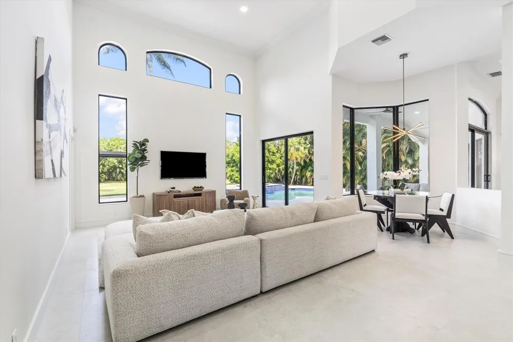 15463 Tall Oak Avenue Delray Beach, FL 33446
