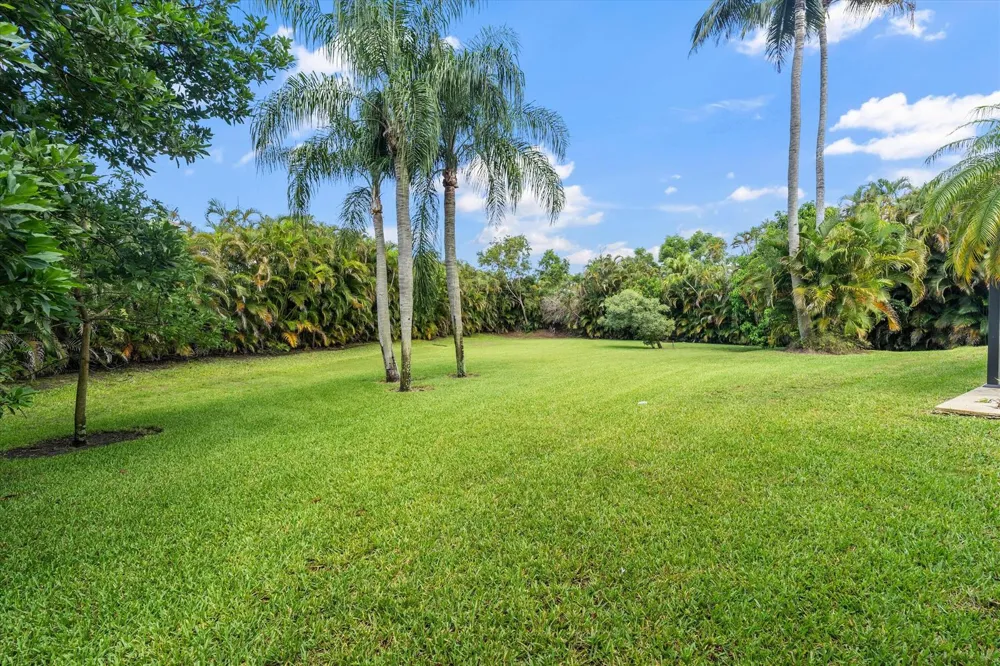 15463 Tall Oak Avenue Delray Beach, FL 33446