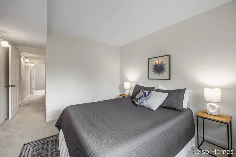 3410 Devonwood Hills NE #E Grand Rapids, MI 49525