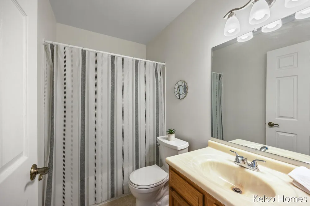 3410 Devonwood Hills NE #E Grand Rapids, MI 49525