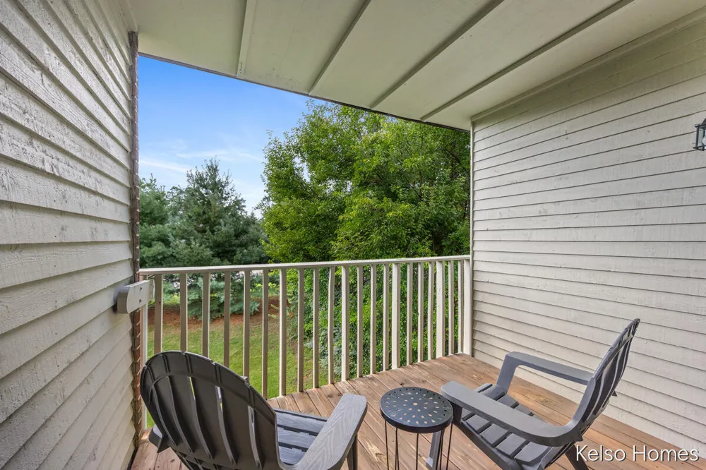 3410 Devonwood Hills NE #E Grand Rapids, MI 49525