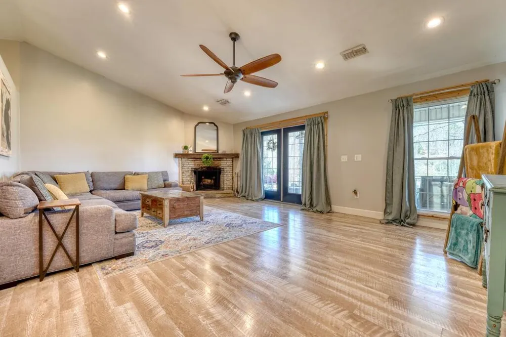 4868 Hwy 325 Blairsville, GA 30512