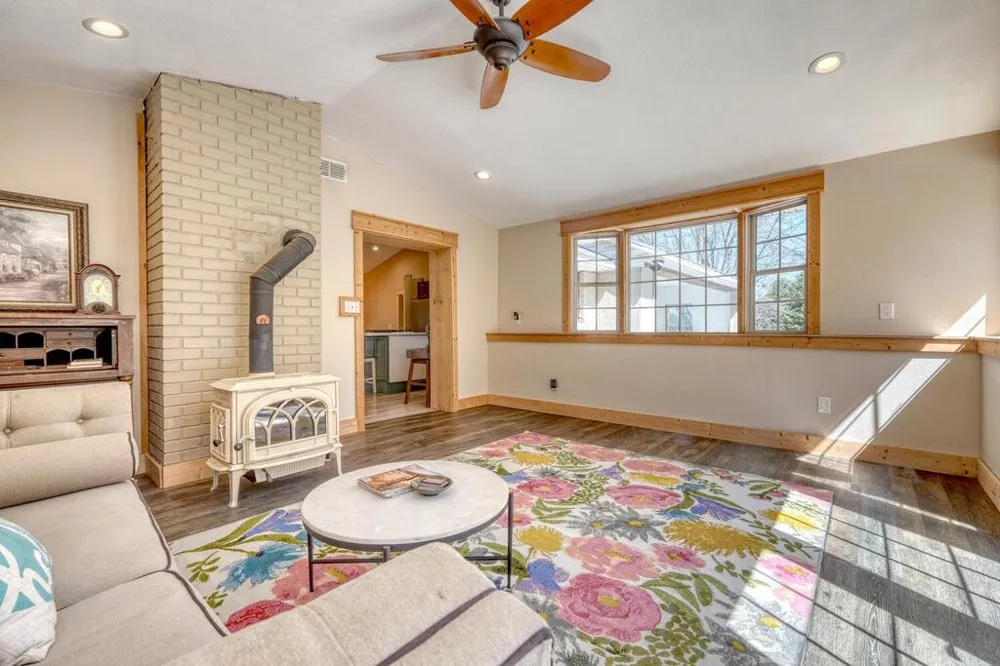 4868 Hwy 325 Blairsville, GA 30512
