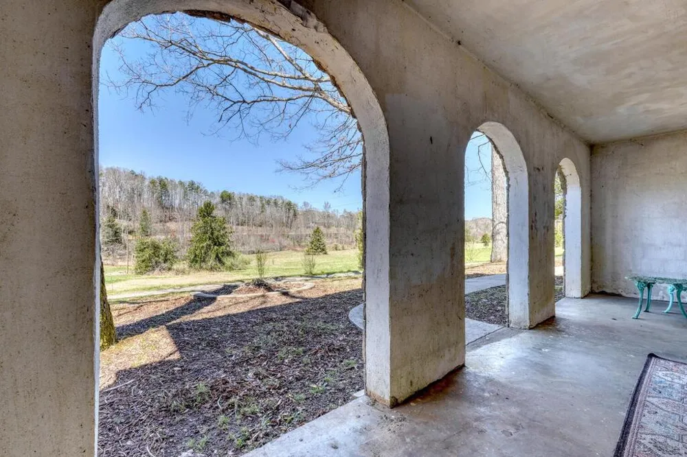 4868 Hwy 325 Blairsville, GA 30512