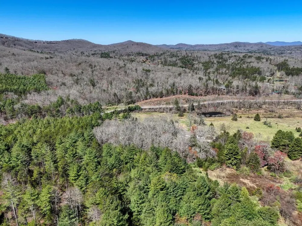 4868 Hwy 325 Blairsville, GA 30512