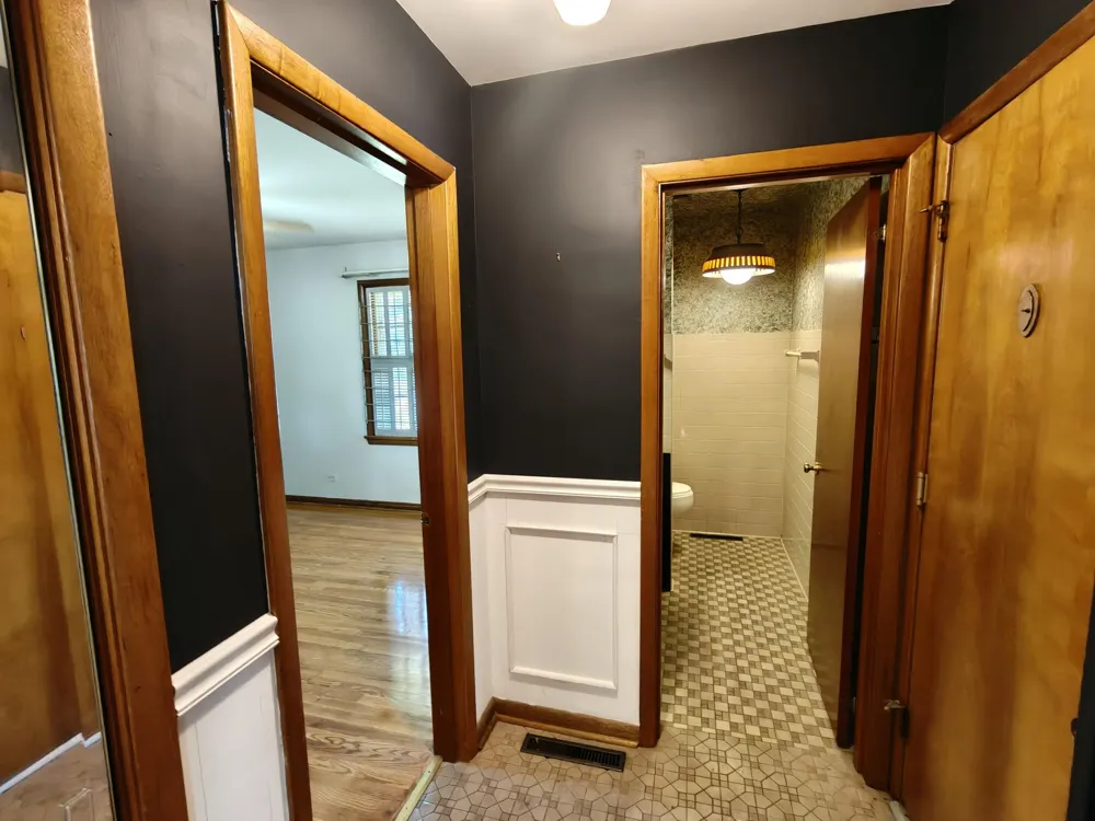 430 E 54th Avenue Merrillville, IN 46410