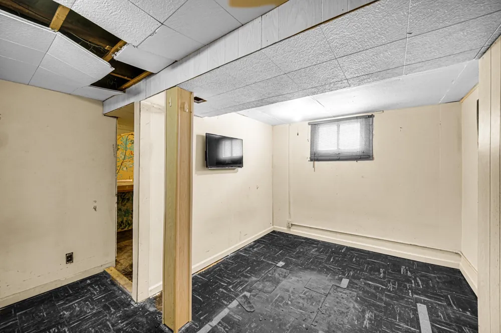 6319 Blaine Avenue Hammond, IN 46324