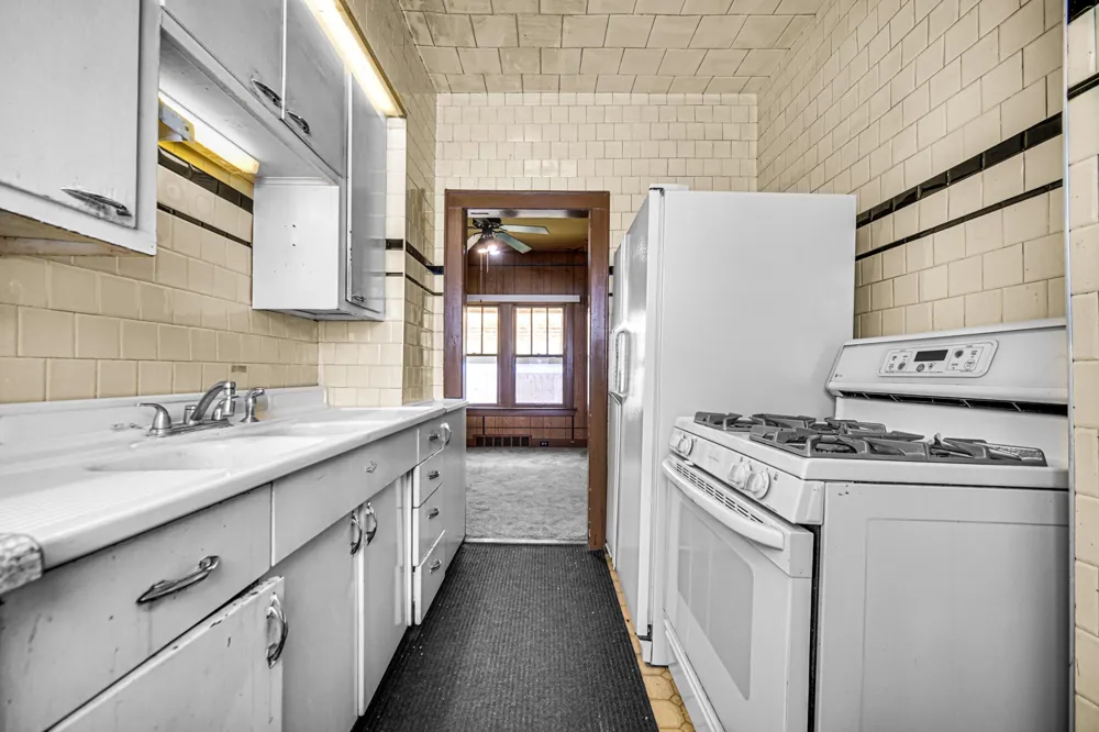 6319 Blaine Avenue Hammond, IN 46324