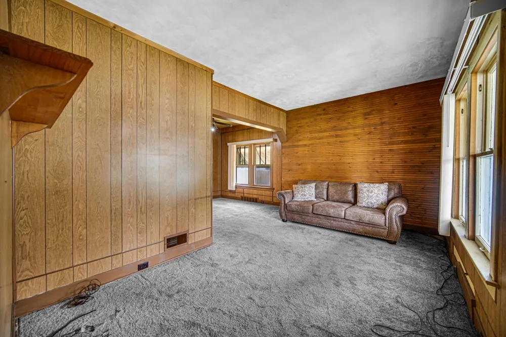 6319 Blaine Avenue Hammond, IN 46324