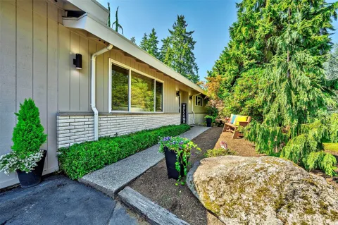 8205 NE 128th Street