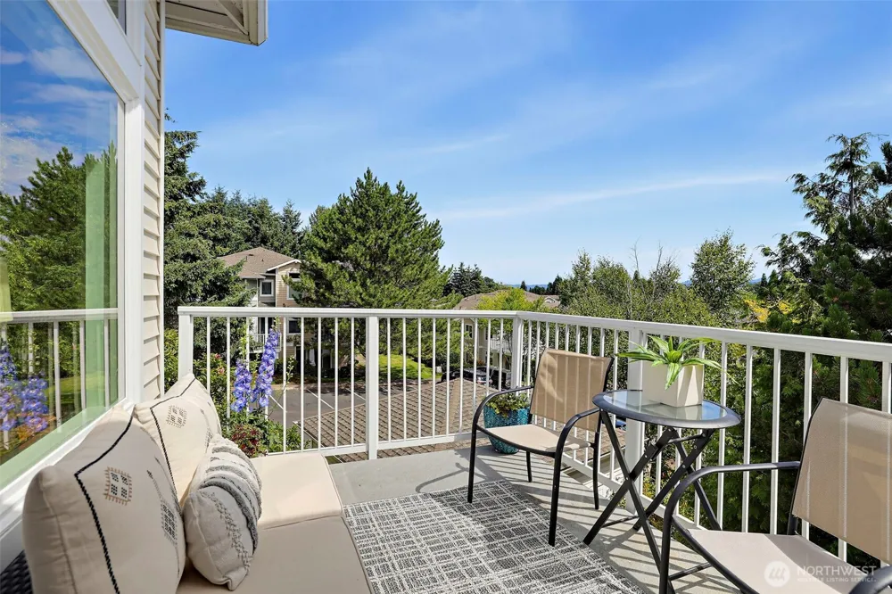 22122 41st Avenue S #301 Kent, WA 98032