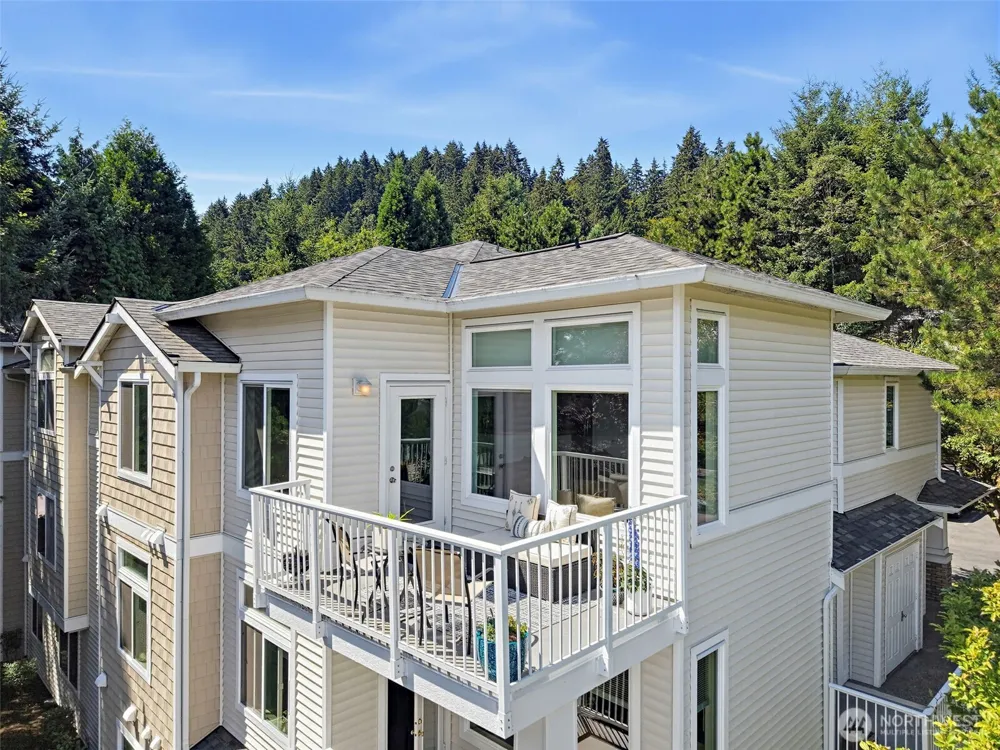 22122 41st Avenue S #301 Kent, WA 98032