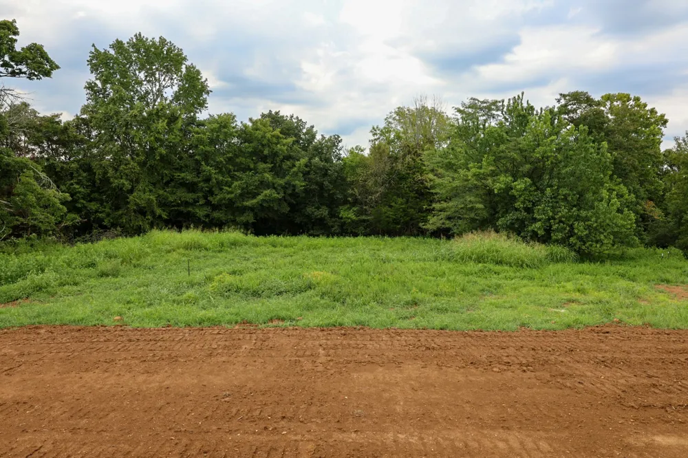 4930 Beasleys Bend Rd Lebanon, TN 37087