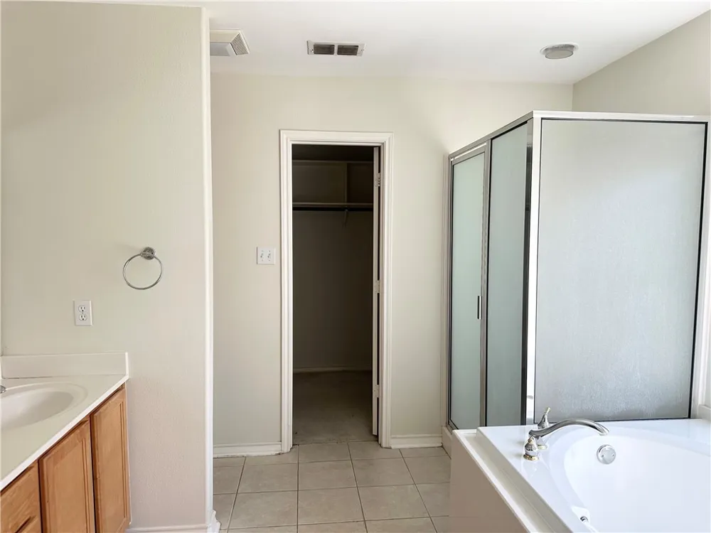 7613 Bayonne Drive Corpus Christi, TX 78414