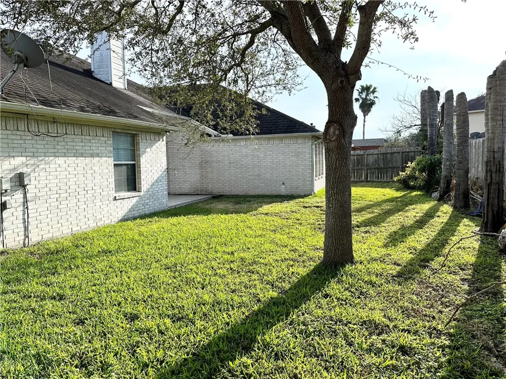 7613 Bayonne Drive Corpus Christi, TX 78414