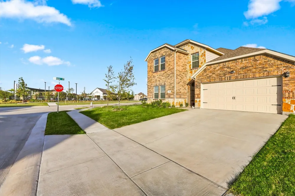 901 Loganberry Drive Princeton, TX 75407