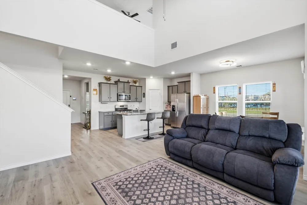 901 Loganberry Drive Princeton, TX 75407
