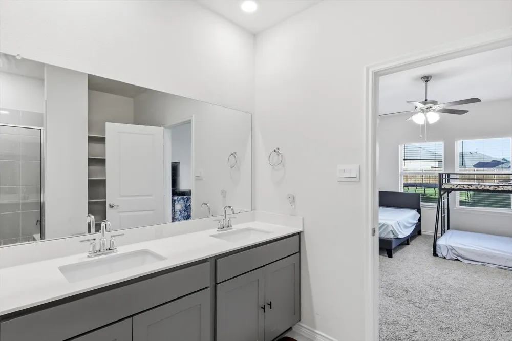 901 Loganberry Drive Princeton, TX 75407