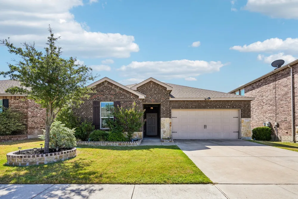 2007 Avondown Road Forney, TX 75126