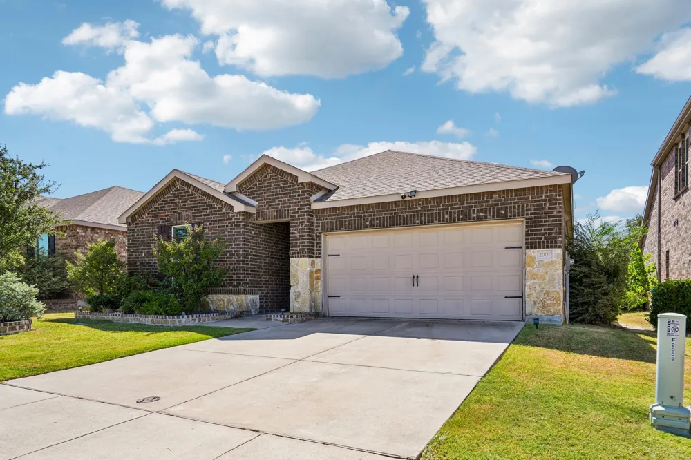2007 Avondown Road Forney, TX 75126
