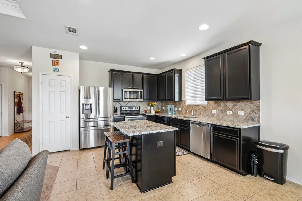 2007 Avondown Road Forney, TX 75126