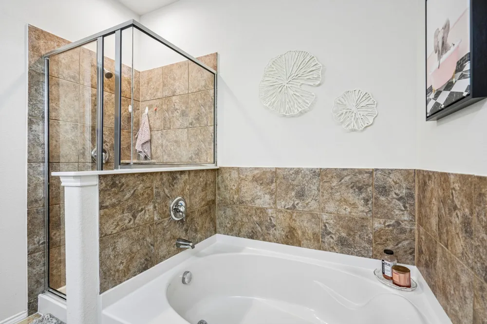 2007 Avondown Road Forney, TX 75126